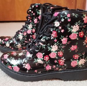 Bundle and $ave! Girl's flower ankle lace up boots